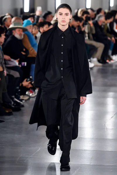 Look 7